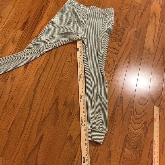 Olivia Rose Large stretch gray stripe joggers “sleepwear”. - Picture 8 of 11